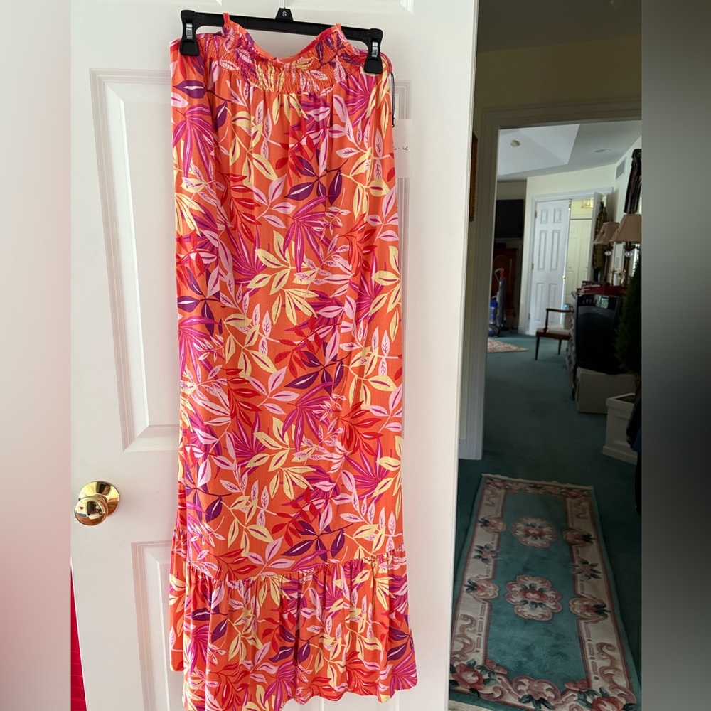 Jacquie Pink and Orange Tropical Print Spaghetti Strap Tiered Maxi Dress